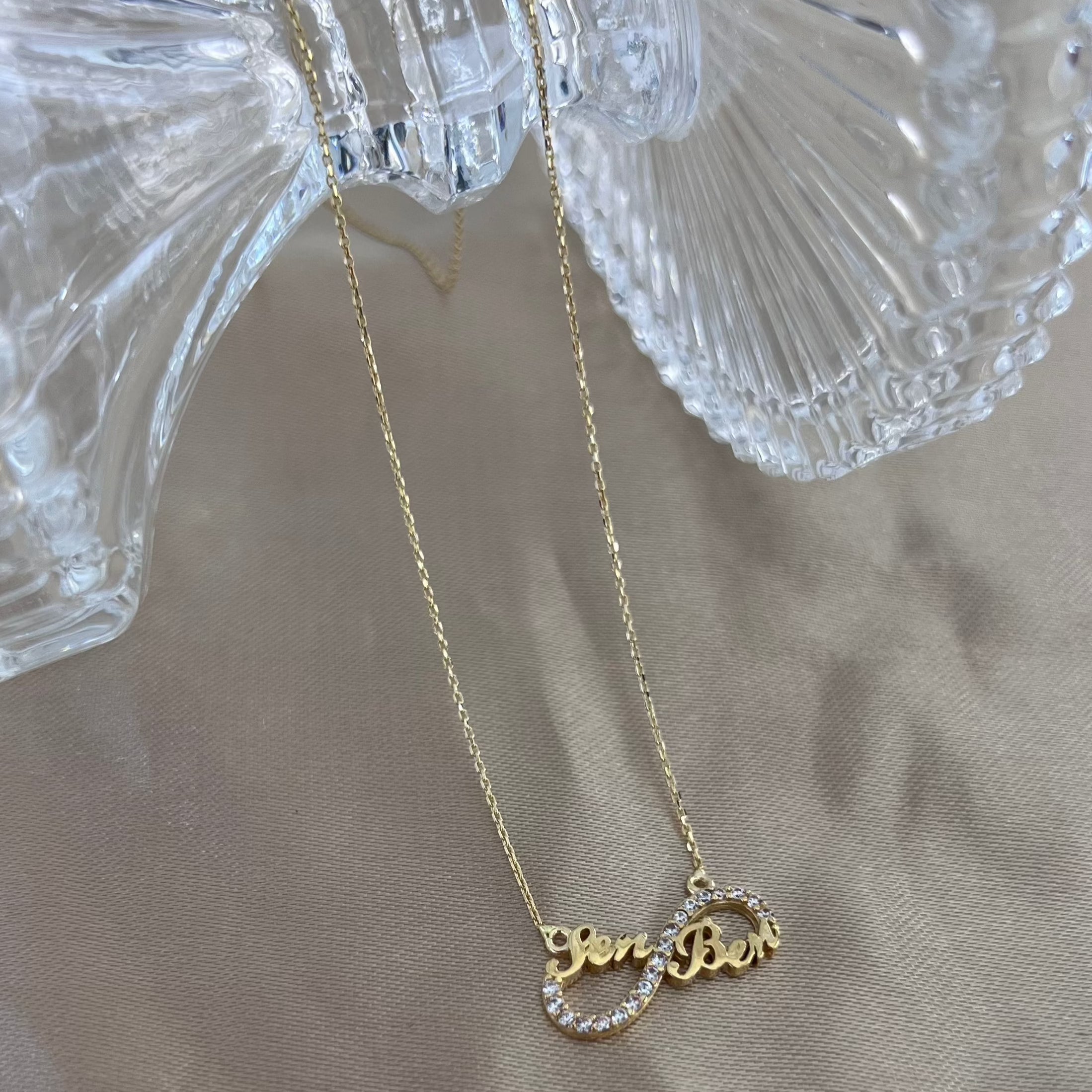 Sen Ben X Hayalet Kolye