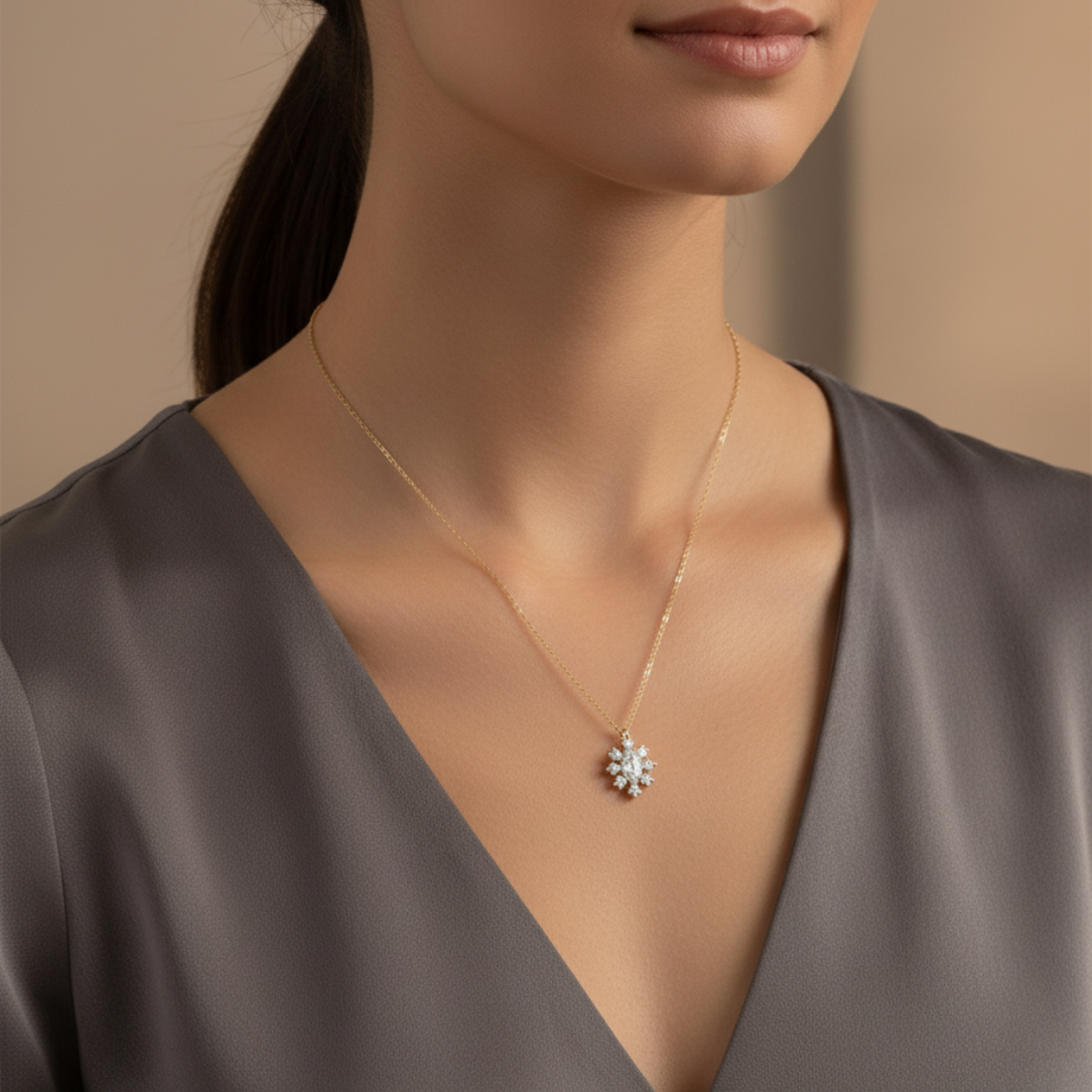 14 K ÇİÇEK DESENLİ KOLYE